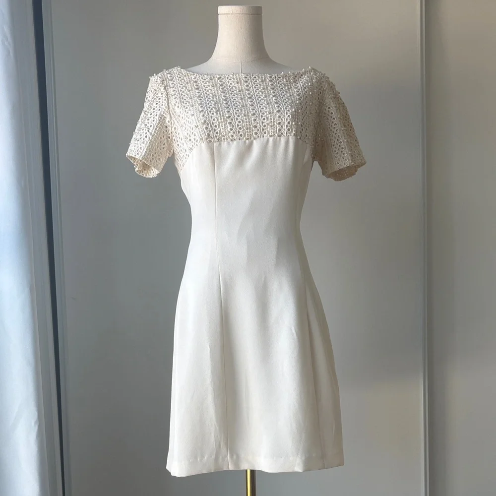 Elegant White Lace Dress - Picture 2 of 5